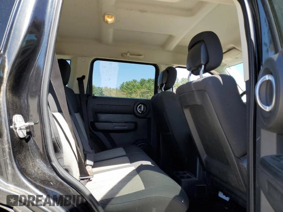 2010 Dodge Nitro SE z VIN 1D4PU2GKXAW137910, wystawiony jako Copart lot #55382555 z przebiegiem 164 294 mil mil oraz Czysty tytuł • Clean title. Historia ofert i sprzedaży dostępna na DreamBid. Obrazek 11.