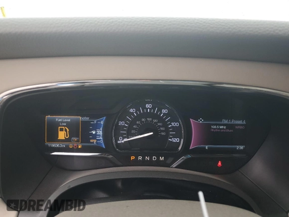 2015 Lincoln Navigator z VIN 5LMJJ3HT1FEJ03496, wystawiony jako Copart lot #77615394 z przebiegiem 118 636 mil mil oraz Szkoda całkowita • Salvage title. Historia ofert i sprzedaży dostępna na DreamBid. Obrazek 9.