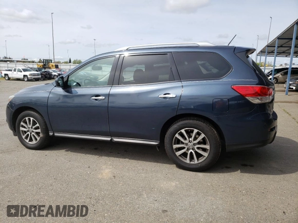 2016 Nissan Pathfinder SV with VIN 5N1AR2MNXGC638384, listed as a Copart auction lot 52131125 with 113,637 mi miles and Salvage Title. Bid and sale history available at carsss.com. Image 2.
