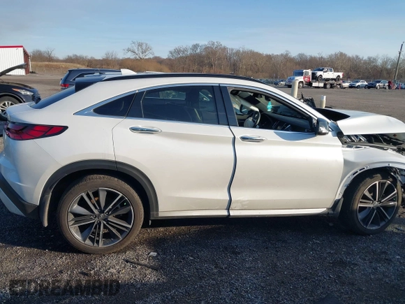 2023 Infiniti QX55 Luxe z VIN 3PCAJ5JR4PF122349, wystawiony jako IAAI lot #40942246 z przebiegiem 12 604 mil mil oraz . Historia ofert i sprzedaży dostępna na DreamBid. Obrazek 14.