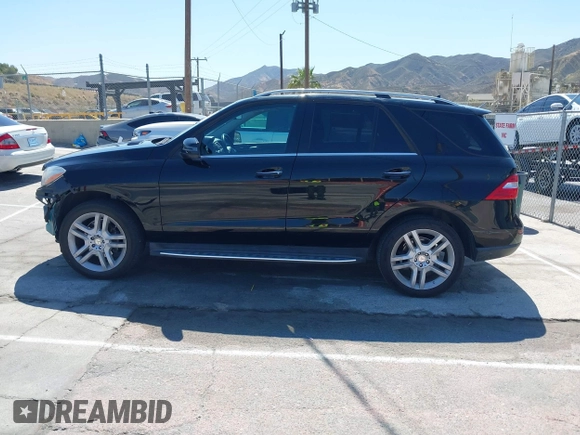 2015 Mercedes-Benz M 350 with VIN 4JGDA5JB3FA547130, listed as a IAAI auction lot 42379724 with 44,081 mi miles and . Bid and sale history available at DreamBid. Image 15.
