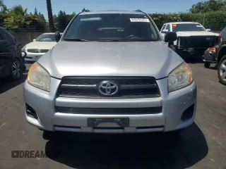 2010 Toyota RAV4 z VIN 2T3ZF4DV0AW050199, wystawiony jako Copart lot #63526535 z przebiegiem 127 022 mil mil oraz Szkoda całkowita • Salvage title. Historia ofert i sprzedaży dostępna na DreamBid. Obrazek 5.