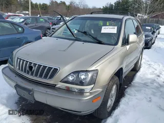 1999 Lexus RX 300 Luxury SUV with VIN JT6HF10U1X0088942, listed as a IAAI auction lot 41471680 with 193,592 mi miles. Bid and sale history available at carsss.com. Image 2.