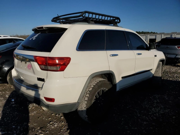 2011 Jeep Grand Cherokee Limited with VIN 1J4RR5GTXBC655417, listed as a Copart auction lot 47260575 with 163,711 mi miles and Salvage Title. Bid and sale history available at carsss.com. Image 3.