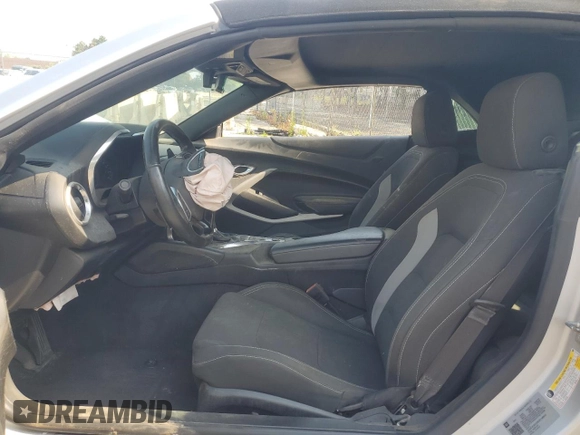2019 Chevrolet Camaro 1LT with VIN 1G1FB3DSXK0154843, listed as a Copart auction lot 58226815 with Not provided miles and Clean title. Bid and sale history available at DreamBid. Image 7.