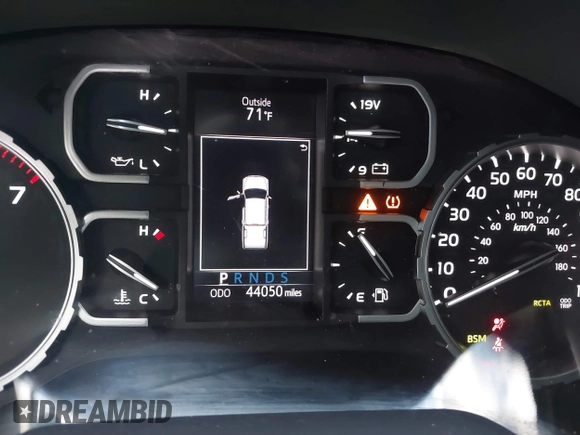2018 Toyota Tundra 2WD SR5 with VIN 5TFEM5F12JX131561, listed as a IAAI auction lot 40731077 with 44,050 mi miles. Bid and sale history available at carsss.com. Image 7.