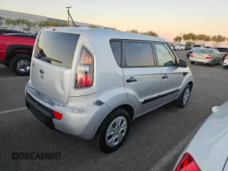 2011 Kia Soul with VIN KNDJT2A19B7714170, listed as a Copart auction lot 47936745 with 121,298 mi miles and Clean Title. Bid and sale history available at carsss.com. Image 4.