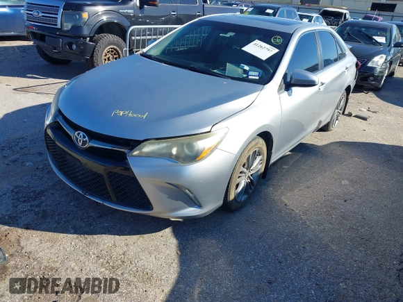 2015 Toyota Camry XLE z VIN 4T1BF1FK5FU891261, wystawiony jako IAAI lot #41262797 z przebiegiem 149 271 mil mil oraz . Historia ofert i sprzedaży dostępna na DreamBid. Obrazek 17.