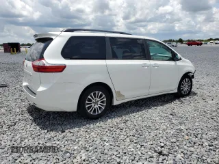 2018 Toyota Sienna XLE Auto Access Seat z VIN 5TDYZ3DC8JS917863, wystawiony jako Copart lot #61825655 z przebiegiem 249 491 mil mil oraz Szkoda całkowita • Salvage title. Historia ofert i sprzedaży dostępna na DreamBid. Obrazek 3.