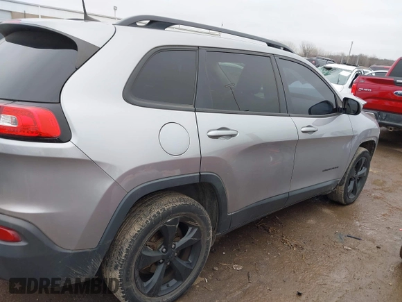 2018 Jeep Cherokee Latitude with VIN 1C4PJLCB3JD518768, listed as a IAAI auction lot 41421907 with 81,164 mi miles and . Bid and sale history available at DreamBid. Image 14.