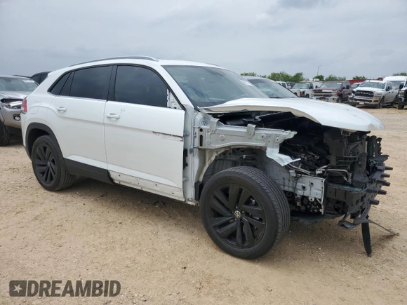 2022 Volkswagen Atlas SE with VIN 1V2JE2CA6NC223234, listed as a Copart auction lot 54621175 with 31,099 mi miles and Salvage title. Bid and sale history available at DreamBid. Image 4.