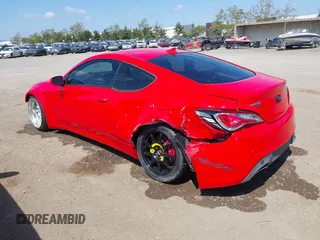 2014 Hyundai Genesis Coupe R-Spec z VIN KMHHT6KD3EU113885, wystawiony jako IAAI lot #42180909 z przebiegiem 65 272 mil mil oraz . Historia ofert i sprzedaży dostępna na DreamBid. Obrazek 3.
