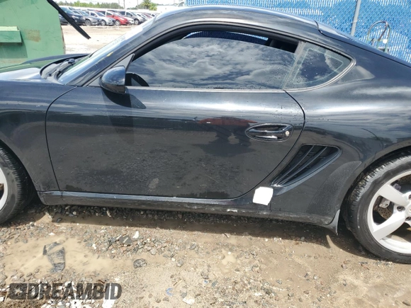2008 Porsche 718 Cayman z VIN WP0AA29808U762285, wystawiony jako Copart lot #70383324 z przebiegiem Nie podano mil oraz Nie do naprawy • Non repairable. Historia ofert i sprzedaży dostępna na DreamBid. Obrazek 12.
