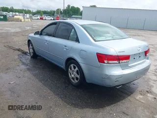 2006 Hyundai Sonata GLS with VIN 5NPEU46F46H082078, listed as a IAAI auction lot 42187697 with 191,632 mi miles and . Bid and sale history available at DreamBid. Image 3.