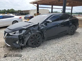 2020 Nissan Maxima SR with VIN 1N4AA6EVXLC378165, listed as a Copart auction lot 60922295 with 105,294 mi miles and Salvage title. Bid and sale history available at DreamBid. Image 1.