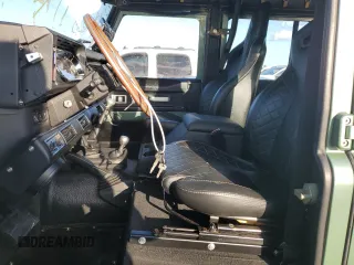 1983 Land Rover Defender with VIN SALLDHMV2AA199289, listed as a Copart auction lot 74901204 with 965 mi miles and Salvage title. Bid and sale history available at DreamBid. Image 7.