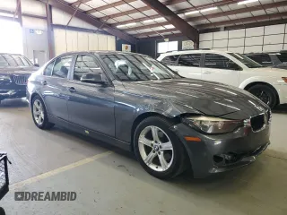 2014 BMW 3 Series 320i xDrive with VIN WBA3C3C53EF985375, listed as a Copart auction lot 62833435 with 75,726 mi miles and Salvage title. Bid and sale history available at DreamBid. Image 4.