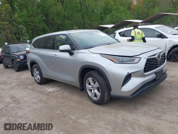 2021 Toyota Highlander L z VIN 5TDCZRBHXMS072546, wystawiony jako IAAI lot #42071752 z przebiegiem 47 233 mil mil oraz . Historia ofert i sprzedaży dostępna na DreamBid. Obrazek 1.