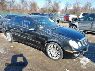 2007 Mercedes-Benz E-Class 3.5L with VIN WDBUF87X27X215963, listed as a IAAI auction lot 41424948 with 117,508 mi miles. Bid and sale history available at carsss.com. Image 1.
