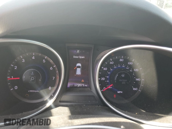 2013 Hyundai Santa Fe Sport z VIN 5XYZUDLA5DG014077, wystawiony jako Copart lot #63910235 z przebiegiem 172 071 mil mil oraz Czysty tytuł • Clean title. Historia ofert i sprzedaży dostępna na DreamBid. Obrazek 9.