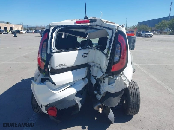 2018 Kia Soul with VIN KNDJN2A22J7541318, listed as a IAAI auction lot 41614828 with NaN miles. Bid and sale history available at carsss.com. Image 17.
