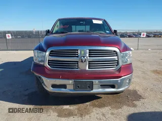 2017 Ram 1500 Outdoorsman z VIN 1C6RR7GT1HS677099, wystawiony jako IAAI lot #41796138 z przebiegiem 144 732 mil mil oraz . Historia ofert i sprzedaży dostępna na DreamBid. Obrazek 12.