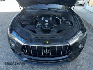 2018 Maserati Levante with VIN ZN661XUA1JX302021, listed as a Copart auction lot 55509055 with 92,444 mi miles and Clean Title. Bid and sale history available at carsss.com. Image 7.