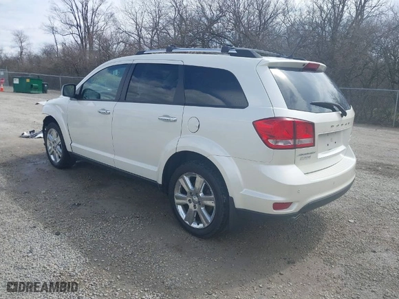 2014 Dodge Journey Limited with VIN 3C4PDCDG8ET142487, listed as a IAAI auction lot 41883362 with 117,632 mi miles. Bid and sale history available at carsss.com. Image 3.