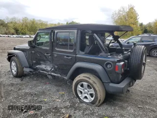 2022 Jeep Wrangler Unlimited High Tide with VIN 1C4HJXDG0NW180276, listed as a Copart auction lot 75798804 with 30,696 mi miles and Salvage Title. Bid and sale history available at DreamBid. Image 2.
