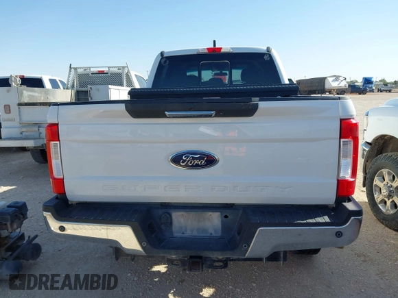 2018 Ford Super Duty F-250 SRW XL with VIN 1FT7W2BTXJEC06639, listed as a IAAI auction lot 41967788 with 278,793 mi miles. Bid and sale history available at carsss.com. Image 16.