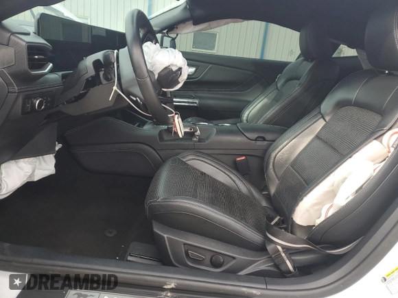 2024 Ford Mustang GT with VIN 1FA6P8CF8R5404335, listed as a Copart auction lot 45398695 with 21,081 mi miles and Salvage Title. Bid and sale history available at DreamBid. Image 7.