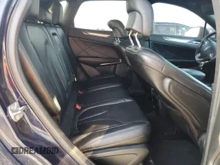 2017 Lincoln MKC Premiere z VIN 5LMCJ1C94HUL24284, wystawiony jako Copart lot #52895915 z przebiegiem 130 037 mil mil oraz Szkoda całkowita • Salvage title. Historia ofert i sprzedaży dostępna na DreamBid. Obrazek 11.