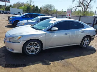 2013 Nissan Maxima SV with VIN 1N4AA5AP4DC828945, listed as a IAAI auction lot 41995127 with 169,754 mi miles and . Bid and sale history available at DreamBid. Image 14.