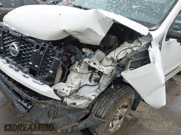 2018 Nissan NV Cargo S z VIN 1N6BF0KM1JN819141, wystawiony jako IAAI lot #41536219 z przebiegiem 176 575 mil mil oraz . Historia ofert i sprzedaży dostępna na DreamBid. Obrazek 6.