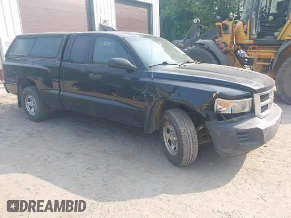 2008 Dodge Dakota ST z VIN 1D7HW22K48S619413, wystawiony jako IAAI lot #42425351 z przebiegiem 47 418 mil mil oraz . Historia ofert i sprzedaży dostępna na DreamBid. Obrazek 1.