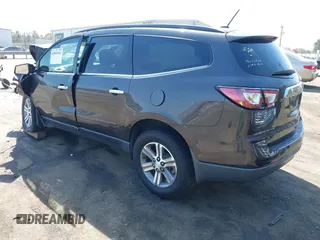 2015 Chevrolet Traverse LT with VIN 1GNKRGKD5FJ138019, listed as a IAAI auction lot 41918331 with Not Provided miles. Bid and sale history available at carsss.com. Image 3.