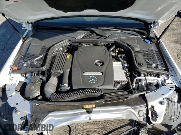 2018 Mercedes-Benz C 300 with VIN WDDWK4JB8JF736247, listed as a Copart auction lot 82452344 with 32,502 mi miles and Salvage Title. Bid and sale history available at DreamBid. Image 11.