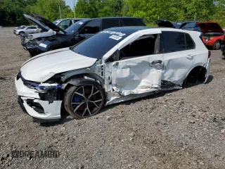 2023 Volkswagen Golf z VIN WVWEB7CD9PW147996, wystawiony jako Copart lot #59745885 z przebiegiem 10 129 mil mil oraz Szkoda całkowita • Salvage title. Historia ofert i sprzedaży dostępna na DreamBid. Obrazek 1.