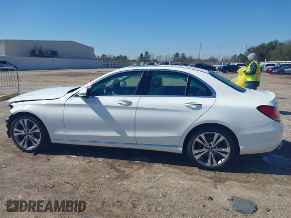 2020 Mercedes-Benz C 300 with VIN 55SWF8DB5LU327808, listed as a IAAI auction lot 41527943 with 31,642 mi miles and . Bid and sale history available at carsss.com. Image 15.