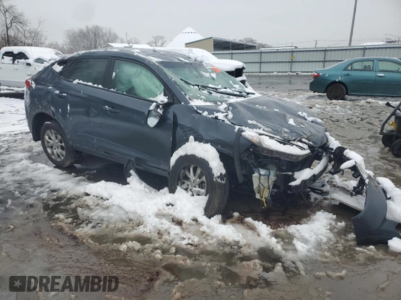 2021 Hyundai Tucson Value with VIN KM8J33A40MU286876, listed as a Copart auction lot 44753335 with Not Provided miles and Salvage Title. Bid and sale history available at DreamBid. Image 4.