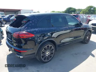 2017 Porsche Cayenne S с VIN WP1AB2A24HLA52279, выставлен на аукционе IAAI как лот 42194273 с пробегом 93 738 миль миль и . История ставок и продаж доступна на DreamBid. Изображение 4.