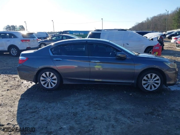 2015 Honda Accord Sedan EX-L with VIN 1HGCR2F83FA017990, listed as a IAAI auction lot 41814418 with 140,887 mi miles. Bid and sale history available at carsss.com. Image 13.