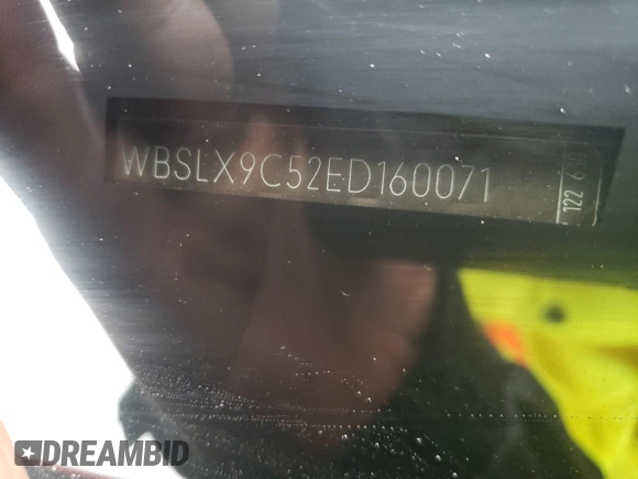 2014 BMW M6 z VIN WBSLX9C52ED160071, wystawiony jako Copart lot #77452554 z przebiegiem 64 814 mil mil oraz Szkoda całkowita • Salvage title. Historia ofert i sprzedaży dostępna na DreamBid. Obrazek 14.