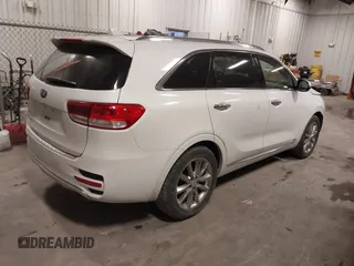 2018 Kia Sorento SX with VIN 5XYPKDA55JG388400, listed as a IAAI auction lot 41332048 with 70,153 mi miles and . Bid and sale history available at DreamBid. Image 4.