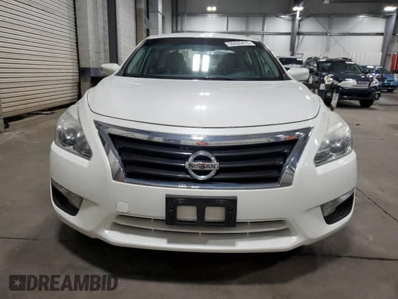 2015 Nissan Altima 2.5 S with VIN 1N4AL3AP8FN380036, listed as a Copart auction lot 50426415 with 106,571 mi miles and Salvage Title. Bid and sale history available at carsss.com. Image 5.