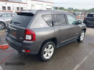 2016 Jeep Compass Latitude with VIN 1C4NJCEB1GD664633, listed as a IAAI auction lot 42073401 with 188,632 mi miles and . Bid and sale history available at carsss.com. Image 4.