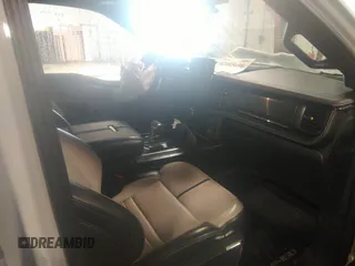 2023 Ford F-150 Lightning Pro с VIN 1FT6W1EV6PWG14545, выставлен на аукционе IAAI как лот 42065698 с пробегом 18 882 миль миль и . История ставок и продаж доступна на DreamBid. Изображение 5.