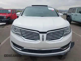 2016 Lincoln MKX Reserve with VIN 2LMTJ8LP2GBL84440, listed as a IAAI auction lot 41900199 with 109,724 mi miles. Bid and sale history available at carsss.com. Image 11.