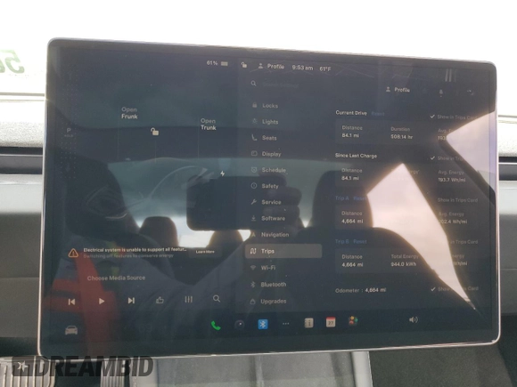 2025 Tesla Model 3 Long Range z VIN 5YJ3E1EA2SF988697, wystawiony jako Copart lot #56584815 z przebiegiem 4 664 mil mil oraz Szkoda całkowita • Salvage title. Historia ofert i sprzedaży dostępna na DreamBid. Obrazek 9.