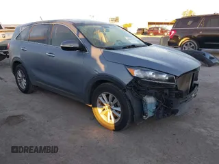 2020 Kia Sorento LX with VIN 5XYPG4A38LG641907, listed as a IAAI auction lot 40848514 with 119,140 mi miles. Bid and sale history available at carsss.com. Image 1.